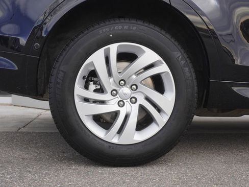 Used 2025 Land Rover Discovery Sport S image 34