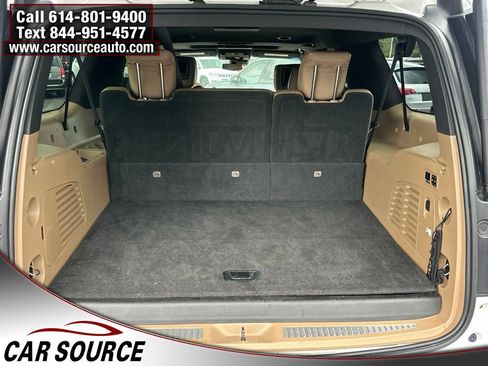 Used 2018 Cadillac Escalade ESV Platinum AWD/4WD image 9