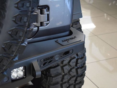 Used 2018 Jeep Wrangler Unlimited Rubicon image 30