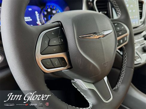 New 2026 Chrysler Pacifica Pinnacle w/ Trailer Tow Group image 26