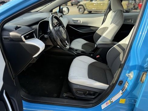 Used 2019 Toyota Corolla XSE image 9