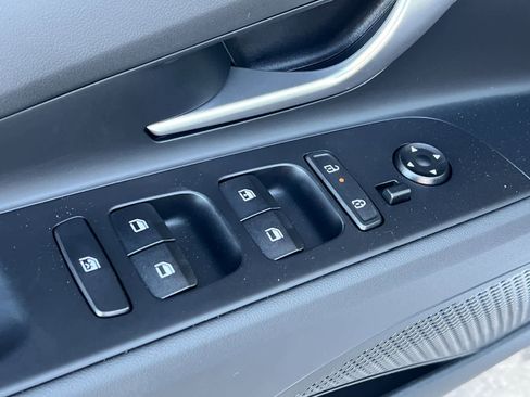 New 2026 Hyundai Elantra SE image 14