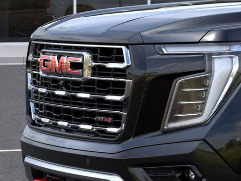 New 2026 GMC Yukon XL AT4 w/ AT4 Premium Package image 32
