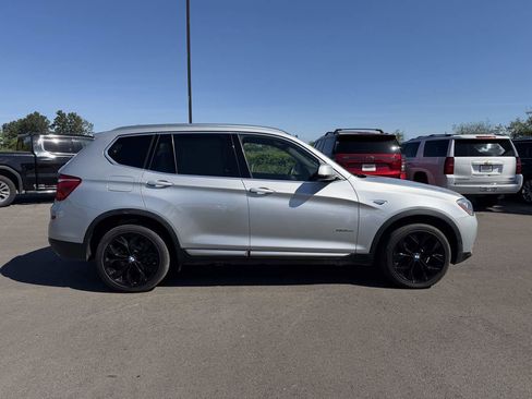 Used 2017 BMW X3 xDrive28i AWD/4WD image 9