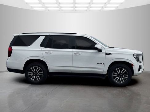 Used 2021 GMC Yukon AT4 w/ LPO, Illumination Package AWD/4WD image 8