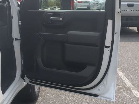 New 2025 Chevrolet Silverado 1500 Custom image 41