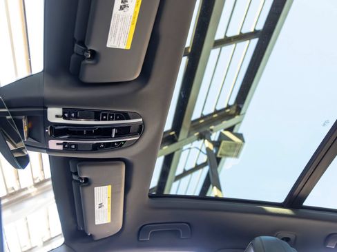 Certified 2021 Porsche Cayenne AWD/4WD image 28