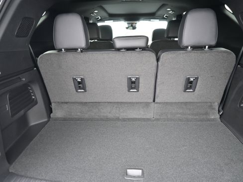 New 2026 Chevrolet Traverse High Country w/ LPO, Floor Liner Package AWD/4WD image 13
