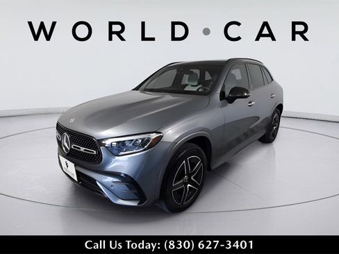 Used 2023 Mercedes-Benz GLC 300 4MATIC image 3