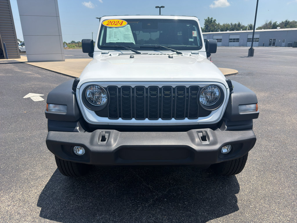 Used 2024 Jeep Wrangler Unlimited Sport AWD/4WD image 3