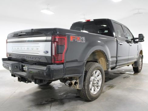 Used 2019 Ford F250 Platinum w/ Platinum Ultimate Package image 9