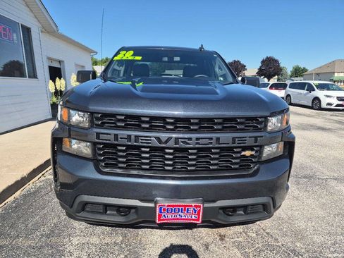 Used 2020 Chevrolet Silverado 1500 Custom w/ Custom Value Package AWD/4WD image 5