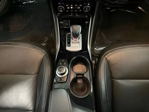Used 2018 INFINITI QX30 FWD image 21
