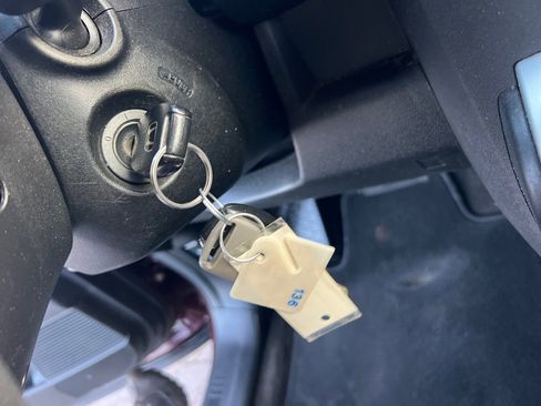 Used 2011 Honda Pilot EX image 30