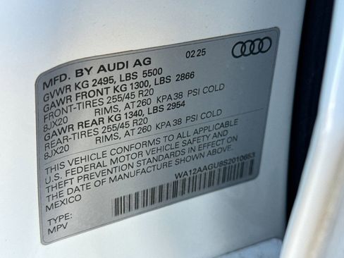 Used 2025 Audi Q5 Premium Plus w/ Premium Plus AWD/4WD image 25