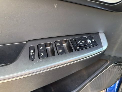 Used 2023 Kia EV6 Wind RWD image 9
