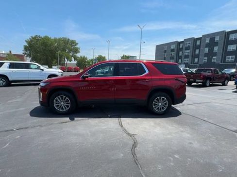 Used 2023 Chevrolet Traverse LT AWD/4WD image 5