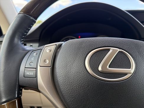 Used 2013 Lexus ES 350 FWD image 9