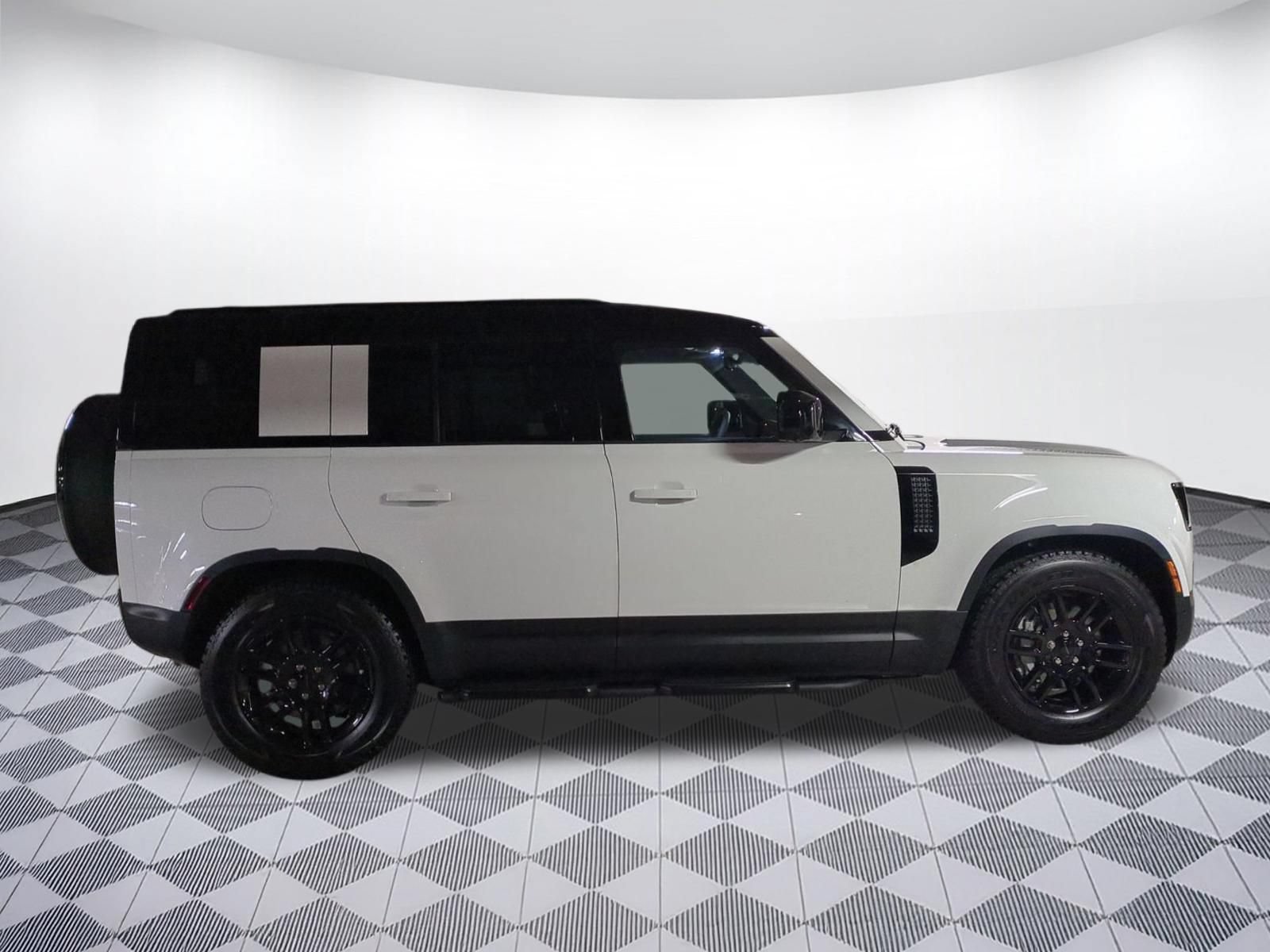 New 2026 Land Rover Defender 110 S AWD/4WD image 6