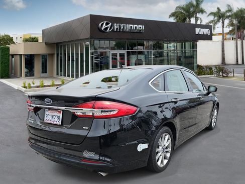 Used 2018 Ford Fusion Energi SE FWD image 3