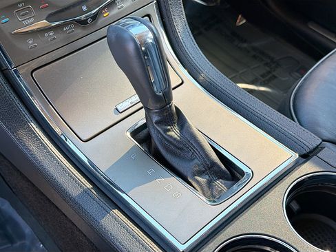 Used 2014 Lincoln MKX Base w/ Equipment Group 101A image 29