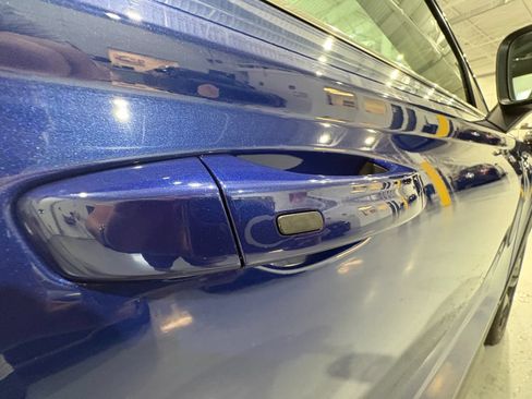 Used 2024 Volkswagen Taos SE w/ Panoramic Sunroof Package FWD image 47