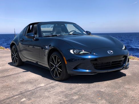 New 2026 MAZDA MX-5 Miata RF Grand Touring w/ Weather Package RWD image 4