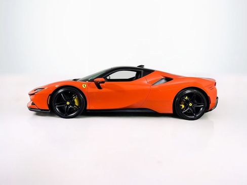 Used 2021 Ferrari SF90 Stradale AWD/4WD image 13