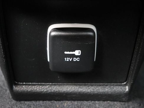 Used 2024 Jeep Compass Latitude AWD/4WD image 22