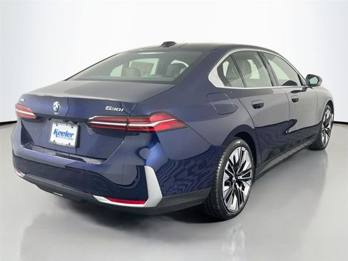 New 2026 BMW 530i xDrive AWD/4WD image 6