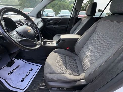 Used 2022 Chevrolet Equinox LT w/ Driver Convenience Package image 25