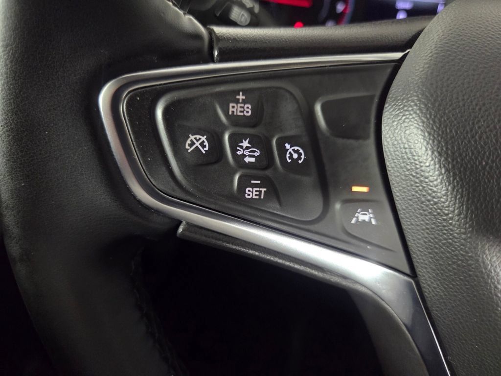 Used 2024 Chevrolet Malibu RS FWD image 18