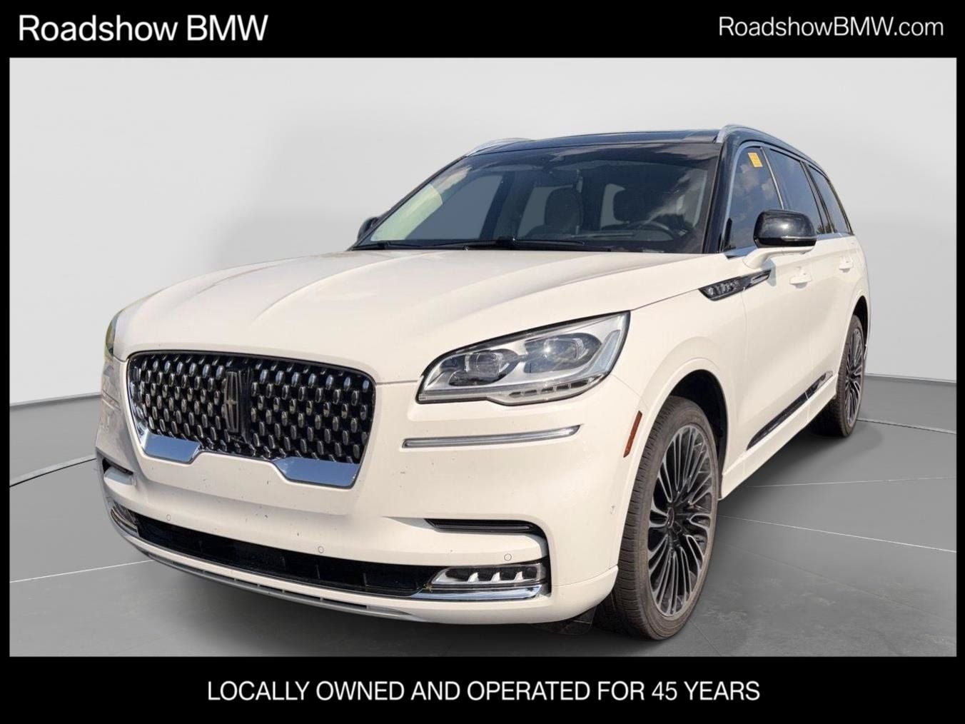 Used 2023 Lincoln Aviator Black Label w/ Dynamic Handling Package AWD/4WD image 1
