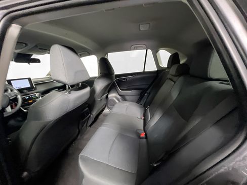 Used 2025 Toyota RAV4 LE FWD image 27