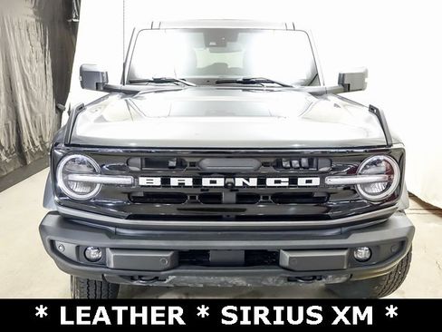 Used 2022 Ford Bronco Outer Banks image 3