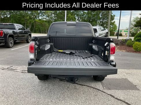 Used 2023 Toyota Tacoma TRD Off-Road w/ Technology Package RWD image 17