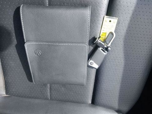 Used 2022 Volkswagen Atlas SE image 4