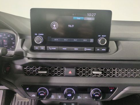 Certified 2023 Honda Accord EX image 22