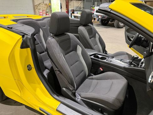 Used 2017 Chevrolet Camaro SS RWD image 30