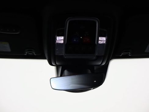 Used 2023 RAM 1500 Laramie AWD/4WD image 19