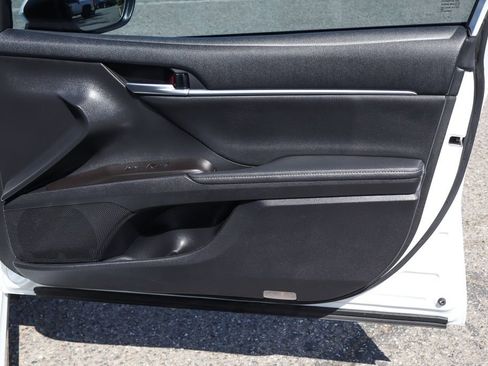 Used 2021 Toyota Camry XSE FWD image 44