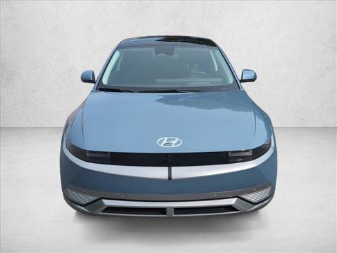 Certified 2024 Hyundai Ioniq 5 Limited RWD image 2