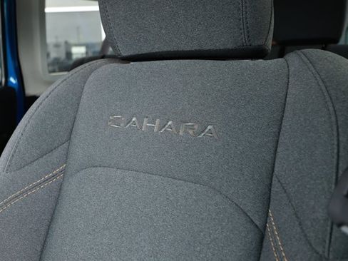 Used 2024 Jeep Wrangler Unlimited Sahara AWD/4WD image 23