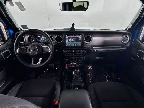 Used 2022 Jeep Wrangler Unlimited Rubicon 4xe w/ Cold Weather Group AWD/4WD image 29