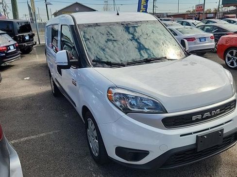 Used 2019 RAM ProMaster City Tradesman SLT image 3