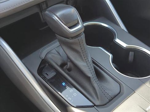 Used 2021 Toyota Highlander XLE image 23