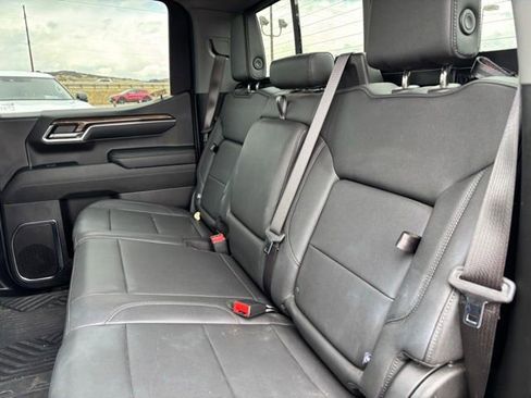 Used 2024 Chevrolet Silverado 1500 RST AWD/4WD image 17