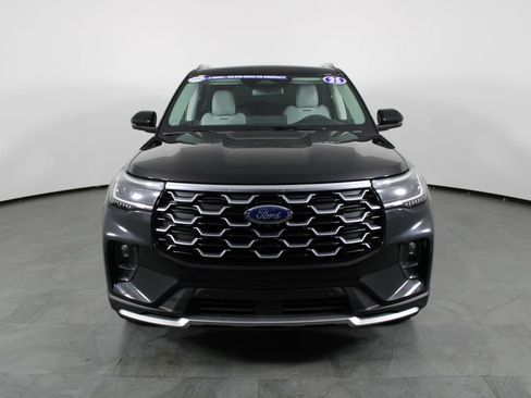 Used 2025 Ford Explorer Platinum w/ Ultimate Package AWD/4WD image 12
