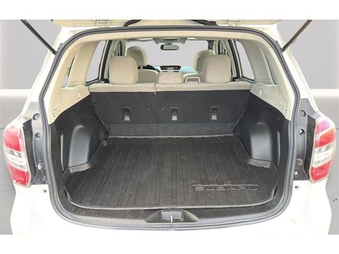 Used 2016 Subaru Forester 2.5i Premium image 35