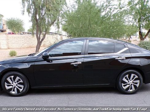 Used 2020 Nissan Altima 2.5 S FWD image 5